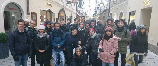 Minga Mentoring Salzburg 2017: Group photo of the students in a street in Salzburg