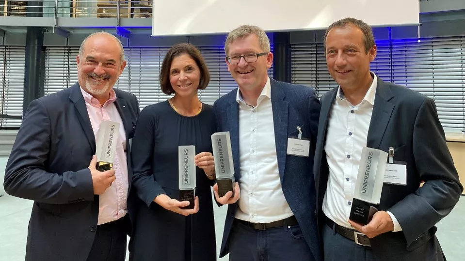 Prof. Klaus Diepold, Prof. Hana Milanov, Prof. Helmut Schönenberger und Prof. Markus Lienkamp wurden als "Unipreneurs" ausgezeichnet.