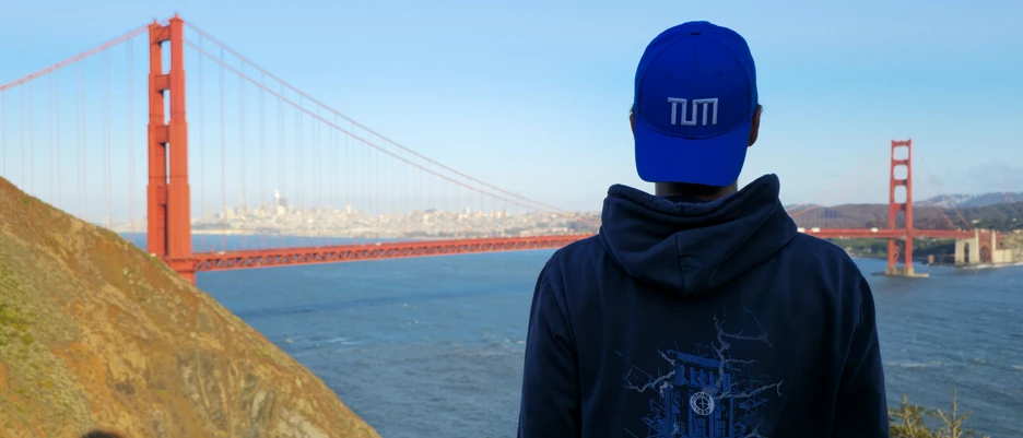 CIT student looks out over the Golden Gate Bridge