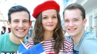 Buddy-Programm Drei Studierende am International Day