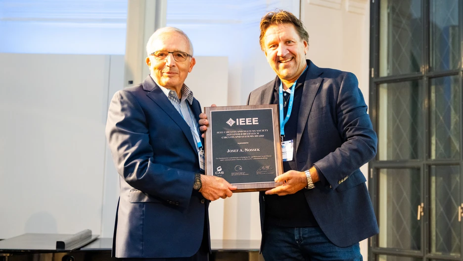Preisträger Josef. A. Nossek und Professor Wolfgang Utschick bei der Verleihung des IEEE CASS Vitold Belevitch Circuits and Systems Awards 2025