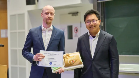Daniel Dyrda receives the TeachInf Award in the category "Best Elective Lecture in the 2024/25 Winter Semester".